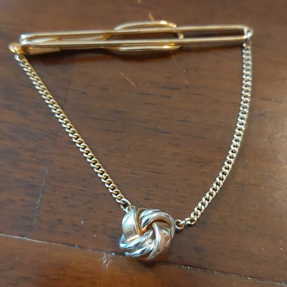 SWANK Gold Silver Two Tone Knot Design Tie Bar and Cufflinks Set Vintage
